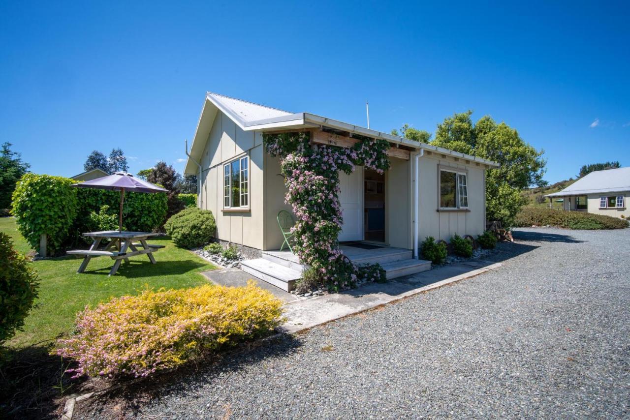 Blue Thistle Cottages Те-Анау Екстер'єр фото