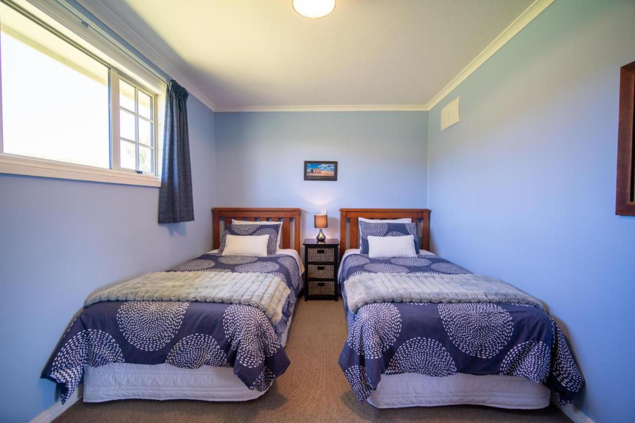 Blue Thistle Cottages Те-Анау Екстер'єр фото